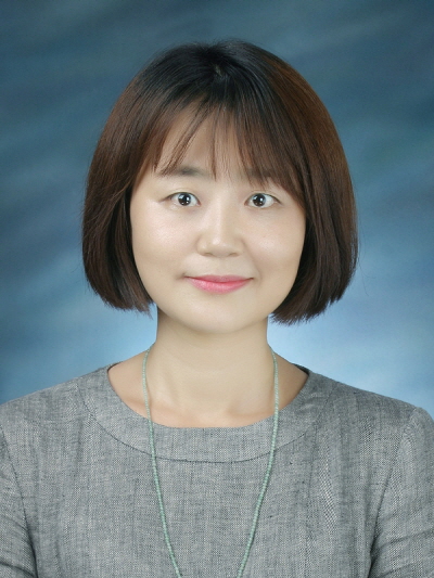 청소년상담복지학과 학과장 윤민화